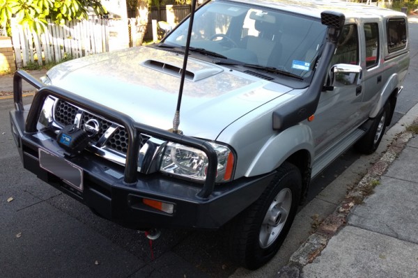 IMG_20170201, Ute after snorkel, small.jpg (215.57 KiB) Viewed 25678 times My Navarra with winch & snorkel fitted.